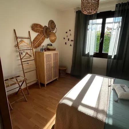 Les Voyages De Louison Bed and Breakfast
